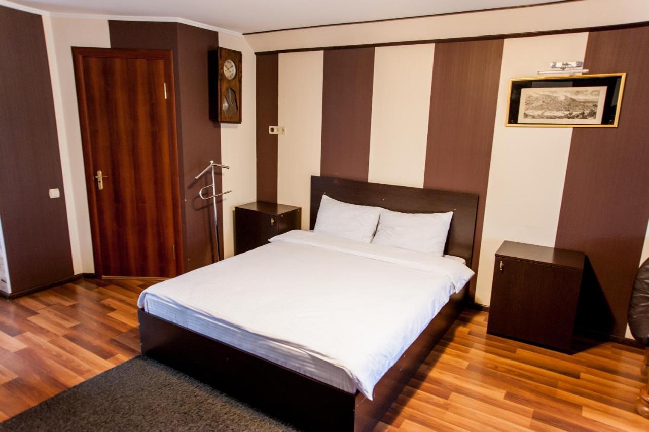 Guest House Shale 文尼察 外观 照片